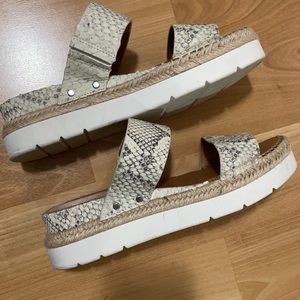 Cappy Wedge Slide Sandal
SARTO BY FRANCO SARTO